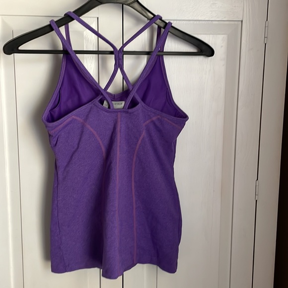 Athleta Empowerment Strappy Purple Tank Top With Built-In Bra Size Small - Picture 5 of 9